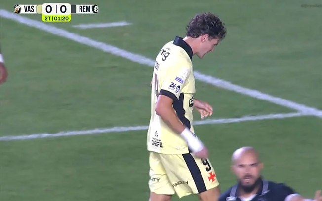 Pedro Emanuel durante coletiva após empate na Colina Pedro Emanuel durante coletiva após empate na Colina