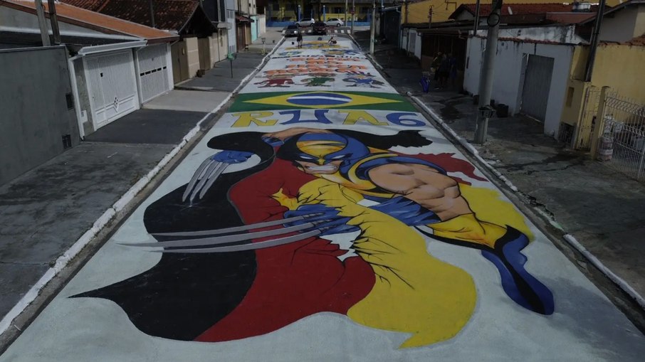 Famosa rua de São José dos Campos decorada para a Copa