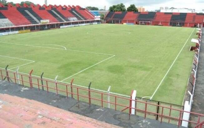 Estádio Antônio Soares de Oliveira, palco dos jogos do Corvo, pode ser um dos locais de vacinação contra a covid-19 em Guarulhos.