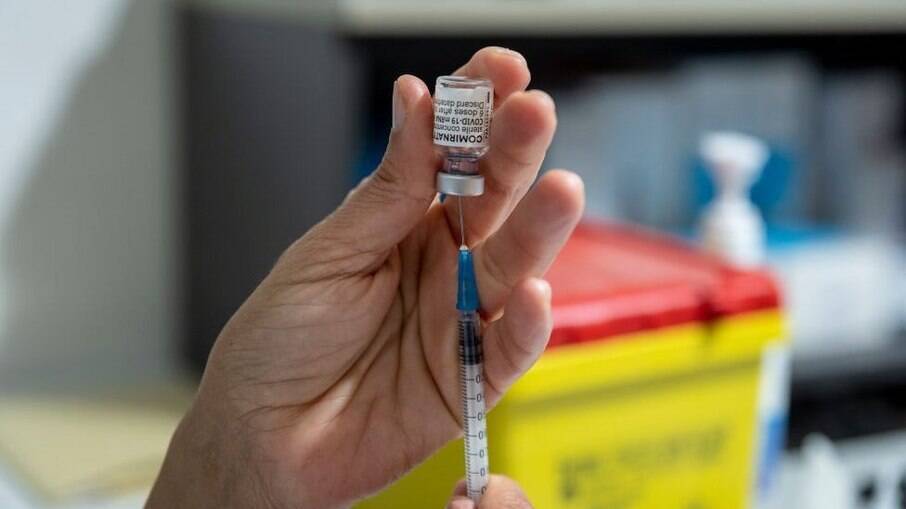 Estado do Rio admite que cidades podem suspender vacinação por falta da 2° dose