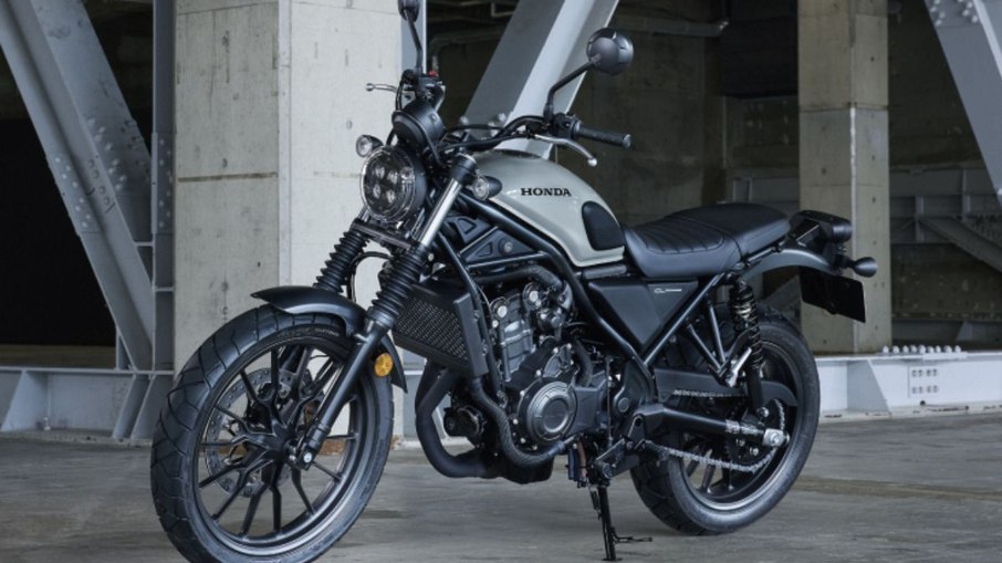 CL500 na cor Pearl Deep Mud Grey CL500 na cor Pearl Deep Mud Grey