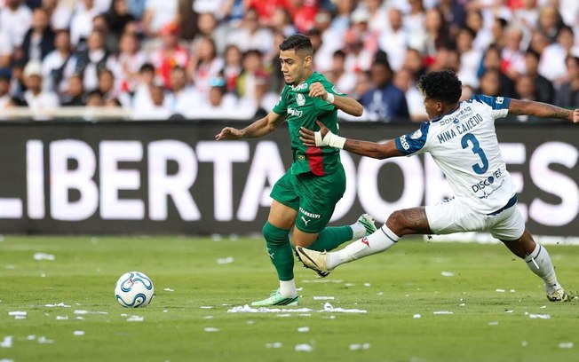 Vitor Castanheira ficou à beira do campo depois da expulsão de Abel Ferreira Vitor Castanheira ficou à beira do campo depois da expulsão de Abel Ferreira