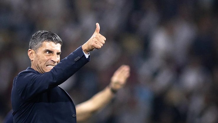 Pedro%20Emanuel%20defende%20invencibilidade%20no%20Vasco%20