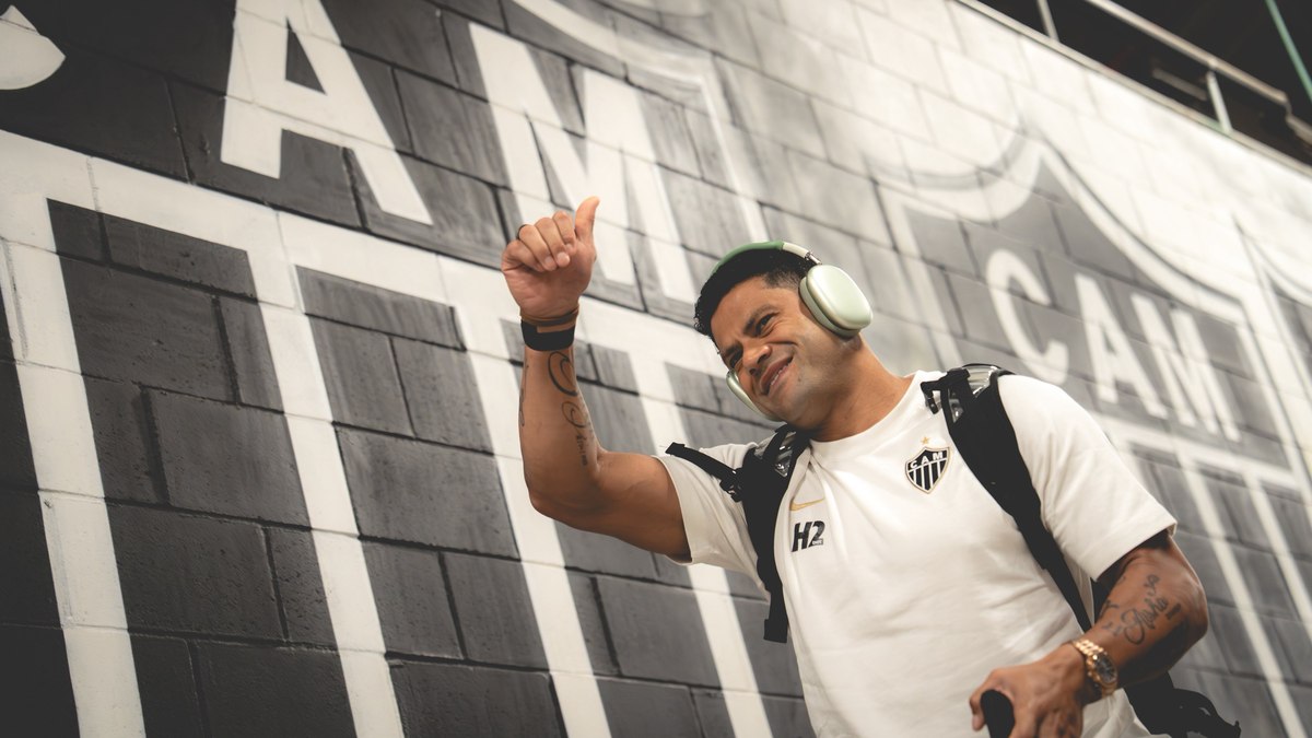 Ausência contra o Flamengo, Hulk negocia com o Fluminense