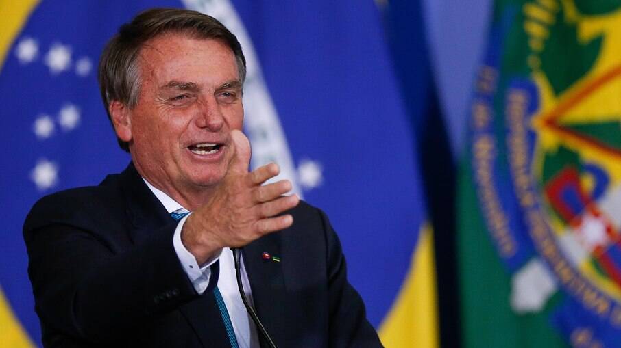 Bolsonaro diz que vai pedir retorno da 