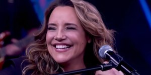 Ana Carolina namora ex-Globo e ganha declaração: "Meu amor"