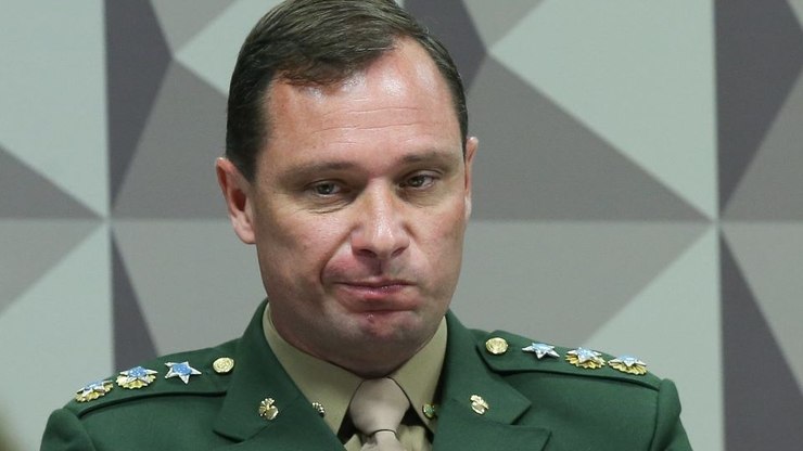 Cid confirma que Bolsonaro leu e alterou a minuta do golpe