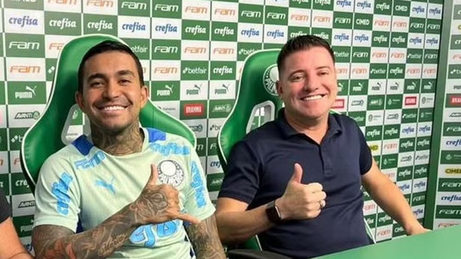 Jogador do Palmeiras, Dudu sofreu golpe milionário