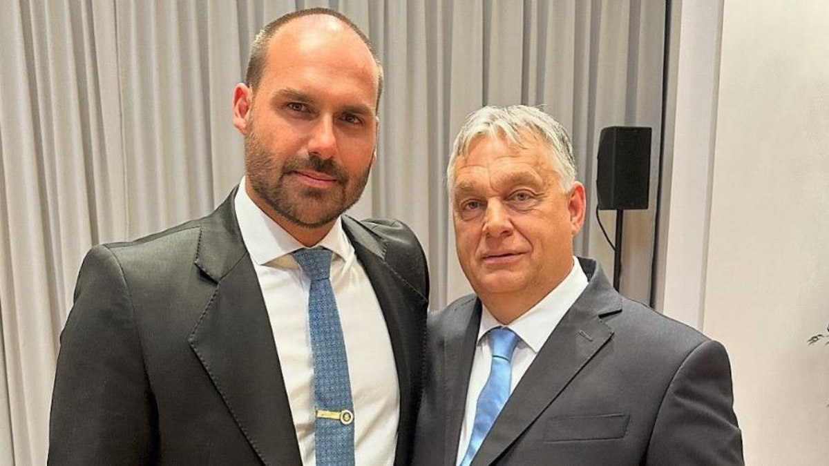 Eduardo Bolsonaro e Viktor Orbán em encontro na Hungria