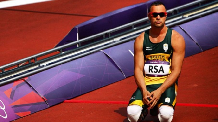 Oscar Pistorius volta a competir após ficar preso por mais de nove anos Oscar Pistorius volta a competir após ficar preso por mais de nove anos