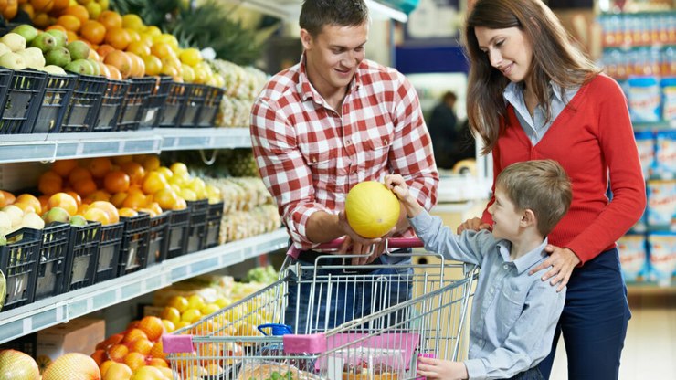 Supermercados fecham 2023 com menor inflação desde 2017