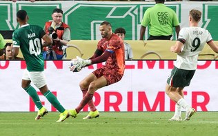 À la 1999, Palmeiras é eliminado do Mundial com falha do goleiro