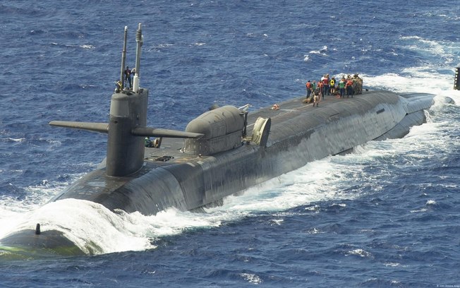Submarinos nucleares equipados com mísseis balísticos, como o USS Ohio, são decisivos para a dissuasão Submarinos nucleares equipados com mísseis balísticos, como o USS Ohio, são decisivos para a dissuasão