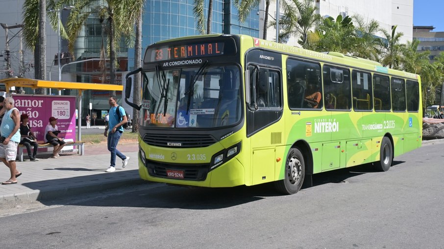 Cartão Vai Mulher vai garantir gratuidade no transporte municipal para vítimas de violência atendidas pelo CEAM em Niterói, no Rio de Janeiro