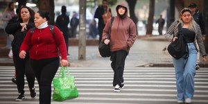 Frente fria muda tempo em todo o país após chegada de ciclone