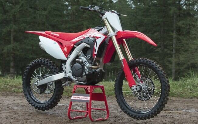 Qual a velocidade final da CRF 450?