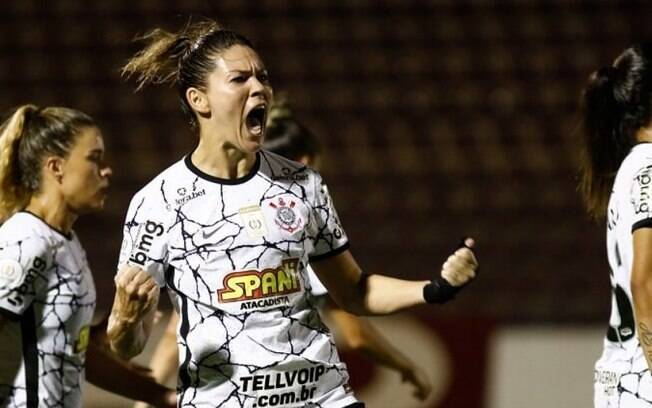 Corinthians estende vínculo com Gabi Zanotti e chega a 14 renovações de contrato no time feminino