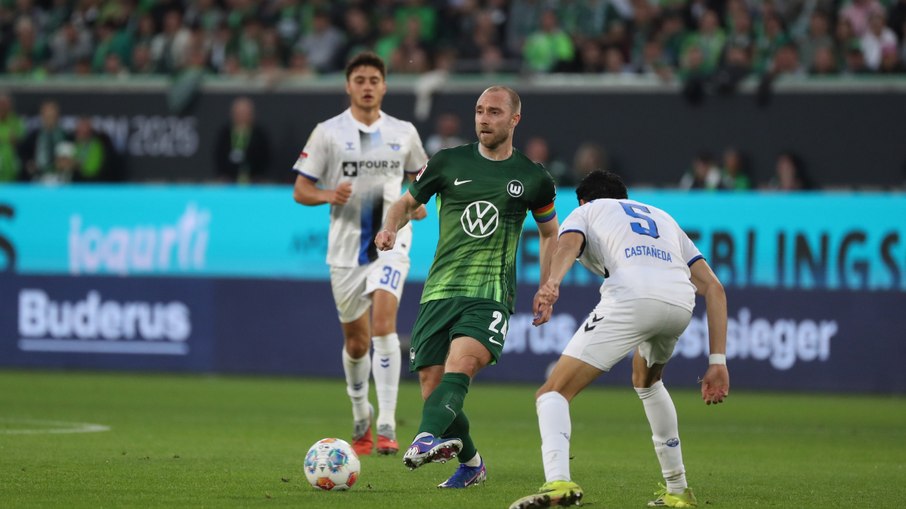 Paderborn e Wolfsburg, de Eriksen, empataram sem gols no jogo de ida