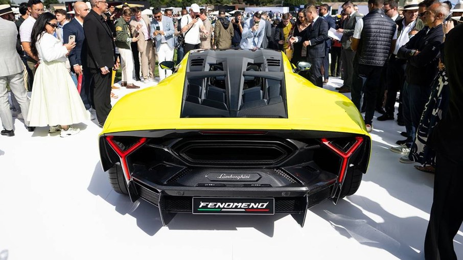 Traseira da Lamborghini Fenomeno Traseira da Lamborghini Fenomeno
