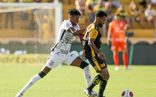 Veja os números de Robson Bambu em sua estreia pelo Corinthians