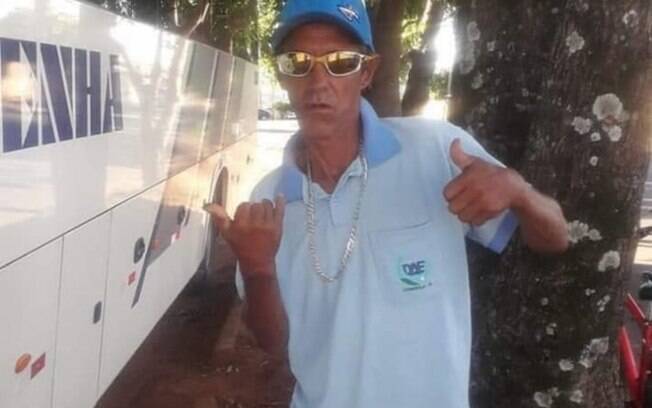 Homem foi morto por policial após fingir que estava assaltando lanchonete