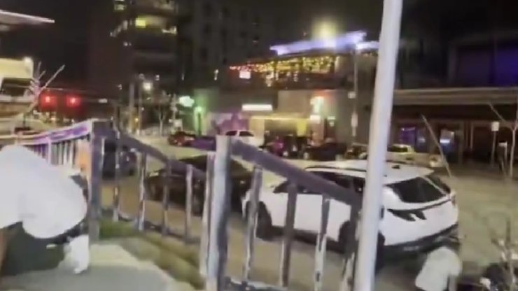 Tiroteio deixa 3 mortos e 14 feridos em bar do Texas