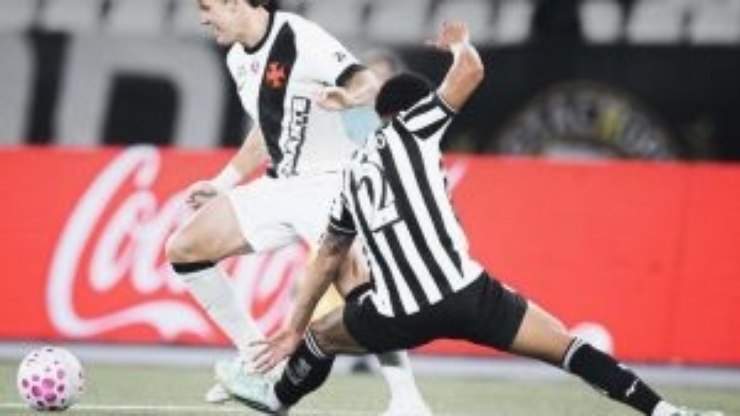 Corinthians quita salários atrasados antes de  Libertadores F