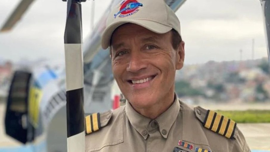 Comandante Hamilton alertou que o sucesso do novo Aqui Agora depende da fidelidade ao original Comandante Hamilton alertou que o sucesso do novo Aqui Agora depende da fidelidade ao original