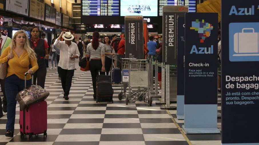 Márcio França, Ministro de Portos e Aeroportos, deu detalhes sobre o programa de descontos em passagens aéreas