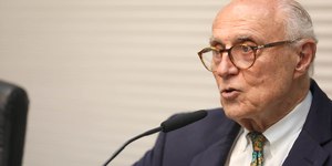 Eduardo Suplicy recebe alta após quatro dias internado