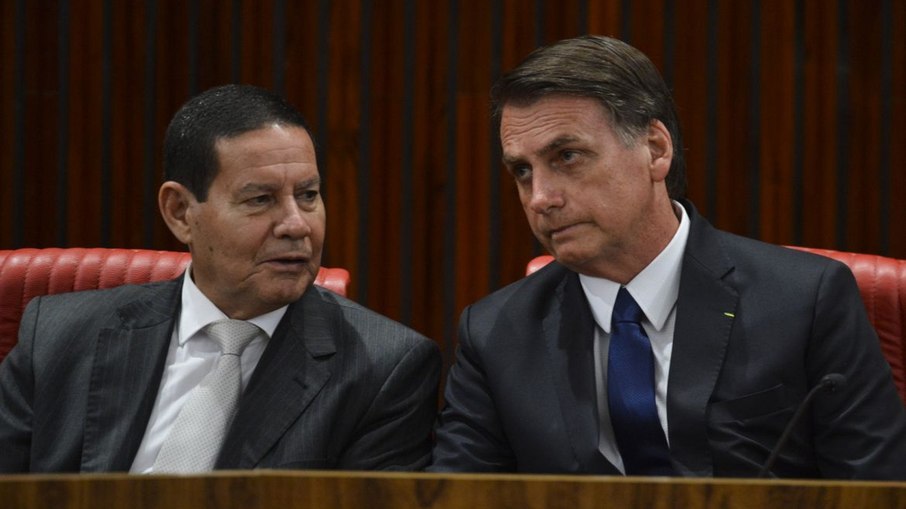 Para Mourão, Bolsonaro não tem culpa pelos atos golpistas de 8 de janeiro