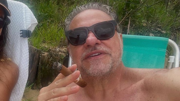 Charutos e lojas de grife: Casares gastou R$1 milhão do São Paulo
