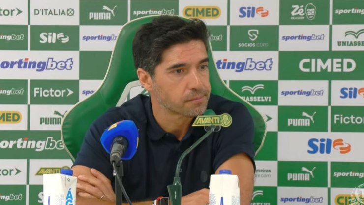 Abel desconversa sobre reforços: “Alvos estão identificados”