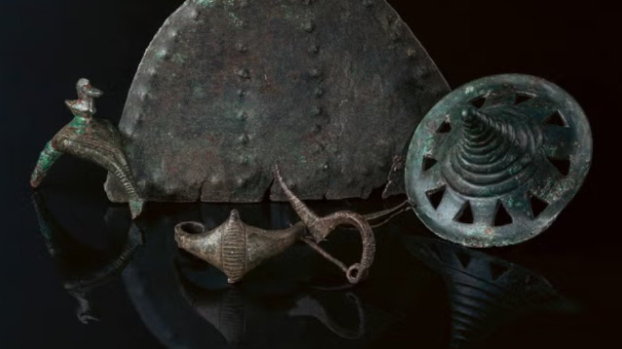 Objetos descobertos perto de vulcão revela segredos de povos antigos de 3.400 anos Objetos descobertos perto de vulcão revela segredos de povos antigos de 3.400 anos