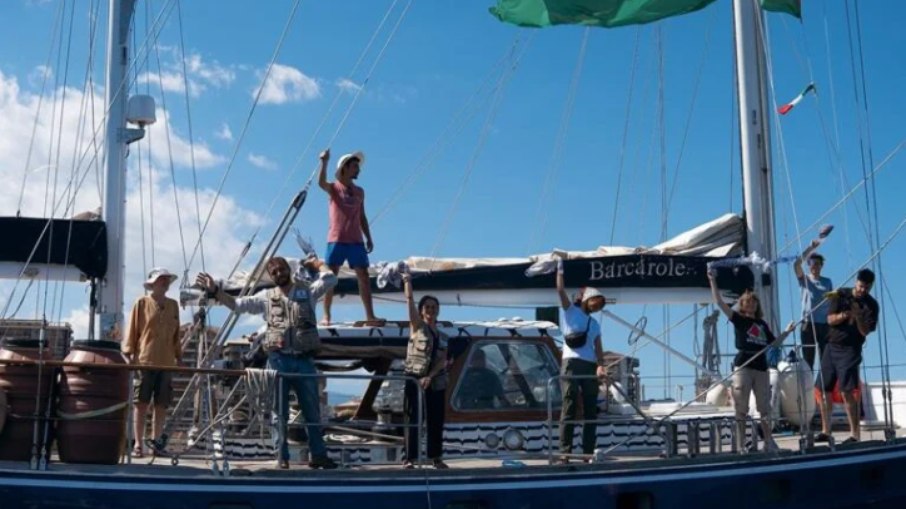 Embarcação com destino à Gaza com Greta Thunberg e um brasileiro à bordo Embarcação com destino à Gaza com Greta Thunberg e um brasileiro à bordo
