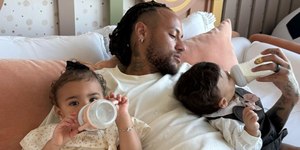 Neymar mostra bastidores de encontro das filhas, Mavie e Helena