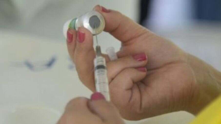 Covid: Mais de 2 mil jovens estão em lista de vacinados do Ministério da Saúde