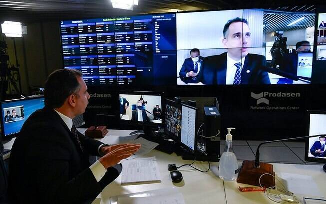 O senador Rodrigo Pacheco foi o relator da matéria