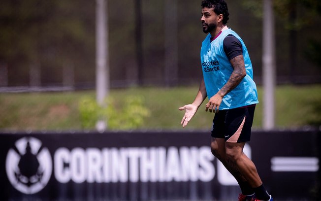 Matheus Bidu retornou aos treinos após dores no púbis