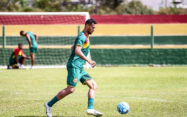 Após estreia, zagueiro Rafael Jansen avalia momento do Sampaio Corrêa