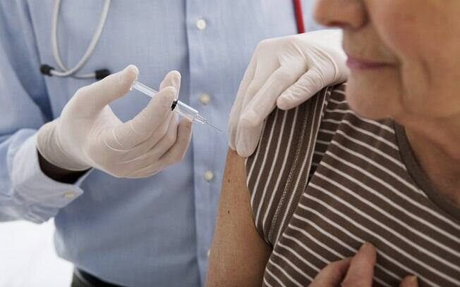 A campanha de vacinação contra a gripe deverá proteger contra os vírus A(H1N1), H3N2 e influenza B