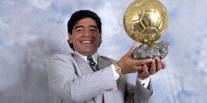 Filha de Maradona acusa médicos de manipulação na morte do pai