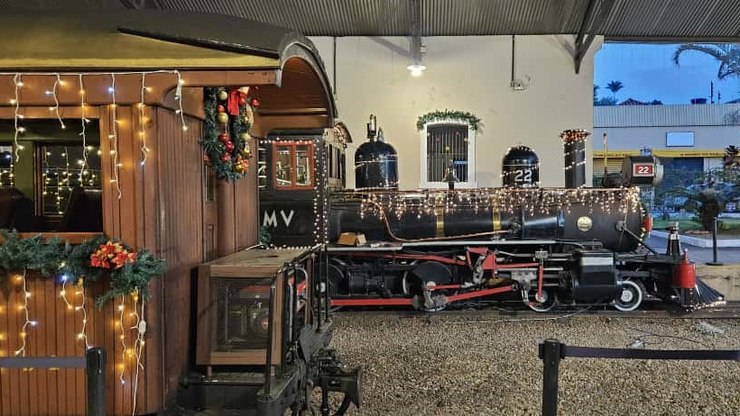 Maria Fumaça de MG fará passeios noturnos com Papai Noel