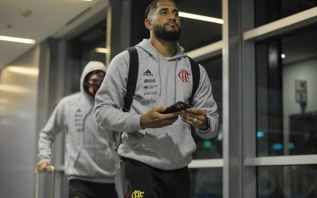 Pablo sai cedo em jogo da Libertadores e aumenta lista de problemas do Flamengo na defesa