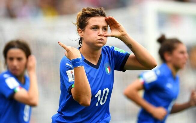 Cristiana Girelli foi o grande destaque da Itália na goleada