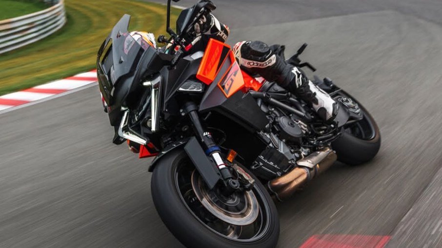 KTM | 1390 Super Duke GT