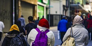 Virada Cultural em SP começa com alerta de temporal e frio