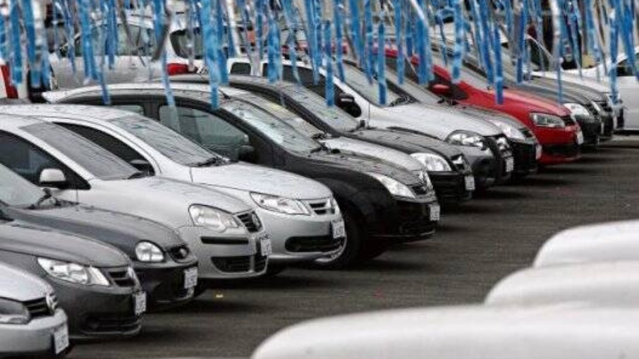 A manutenção da antiquada frota de carros se deve às dificuldades da economia e ao volume de produção