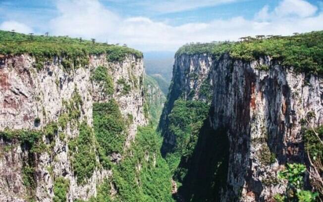 Parque Nacional dos Aparados da Serra fica entre o Rio Grande do Sul e Santa Catarina