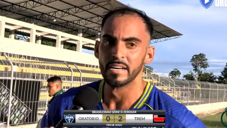 Jogador se irrita após revés no Brasileirão: "Time merd*"